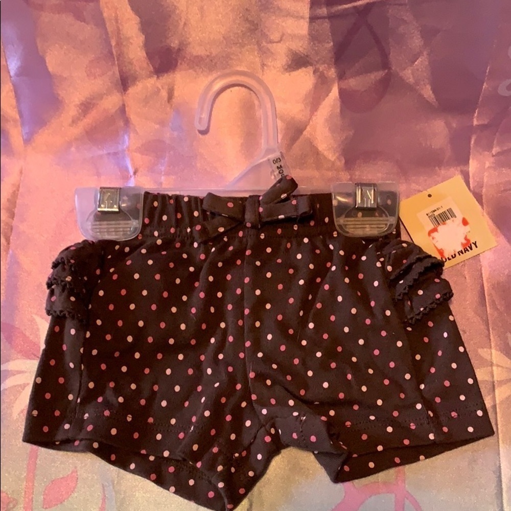 Old navy brown polka dot 0-3 shorts
